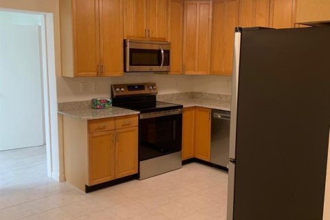 Appartement à louer à Lantana, Floride: 2 chambres, 74.88 m2 № 2190027 - photo 6