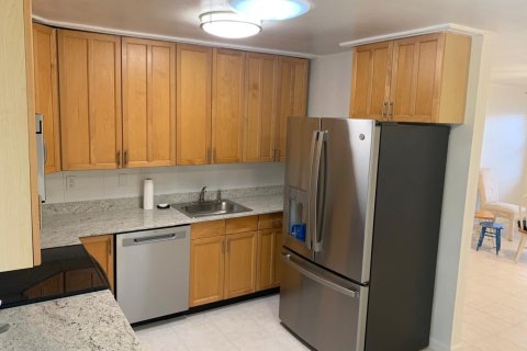 Appartement à louer à Lantana, Floride: 2 chambres, 74.88 m2 № 2190027 - photo 3