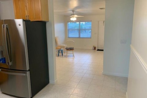 Appartement à louer à Lantana, Floride: 2 chambres, 74.88 m2 № 2190027 - photo 7