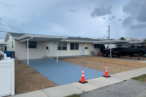 Appartement à Lantana, Floride 2 chambres, 74.88 m2 № 2190027
