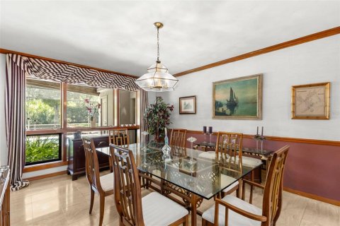 House in Palm Harbor, Florida 5 bedrooms, 362.88 sq.m. № 1782707 - photo 16