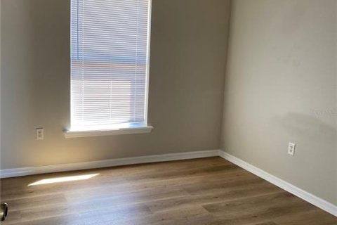 Apartment in Winter Haven, Florida 3 bedrooms, 99.87 sq.m. № 2198530 - photo 10