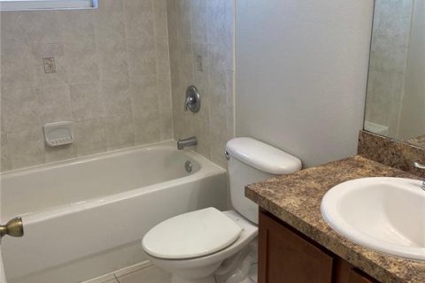 Apartment in Winter Haven, Florida 3 bedrooms, 99.87 sq.m. № 2198530 - photo 9