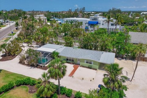 Casa en venta en Longboat Key, Florida, 2 dormitorios, 126.25 m2 № 1688199 - foto 1