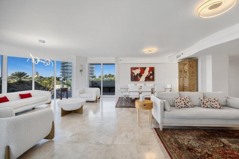 Condo in Sunny Isles Beach, Florida, 3 bedrooms № 2082680 - photo 7