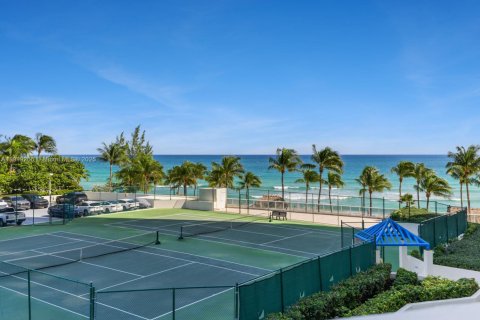 Condo in Sunny Isles Beach, Florida, 3 bedrooms № 2082680 - photo 4