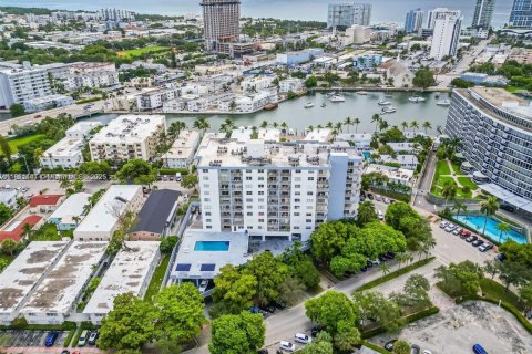 Купить кондоминиум в Майами-Бич, Флорида 2 спальни, 108.7м2, № 2055263 - фото 25