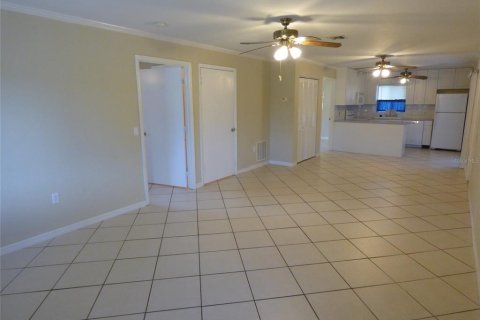 Apartment in Englewood, Florida 2 bedrooms, 92.9 sq.m. № 1510287 - photo 4