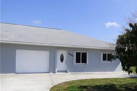 Apartment in Englewood, Florida 2 bedrooms, 92.9 sq.m. № 1510287 - photo 1