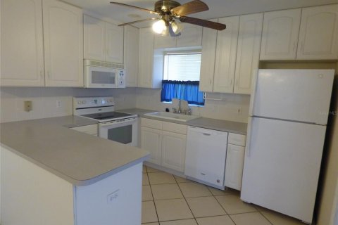 Apartment in Englewood, Florida 2 bedrooms, 92.9 sq.m. № 1510287 - photo 2