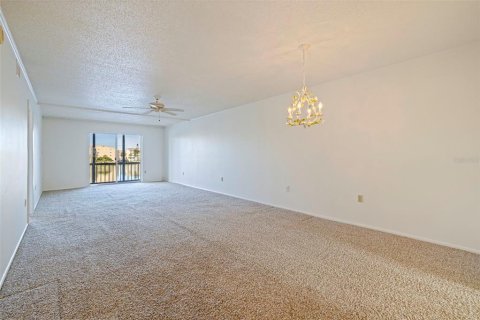 Copropriété à vendre à Bradenton, Floride: 2 chambres, 106.28 m2 № 2143527 - photo 11