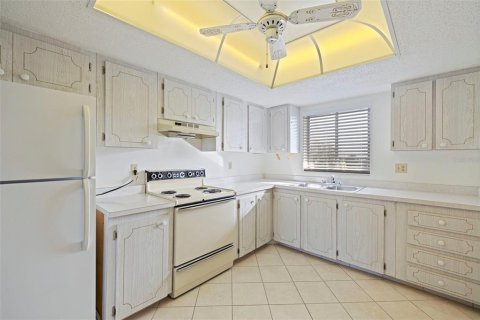 Copropriété à vendre à Bradenton, Floride: 2 chambres, 106.28 m2 № 2143527 - photo 3