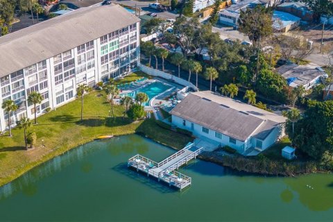Copropriété à vendre à Bradenton, Floride: 2 chambres, 106.28 m2 № 2143527 - photo 8