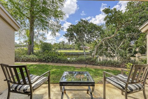 Condo in Sarasota, Florida, 1 bedroom № 2198079
