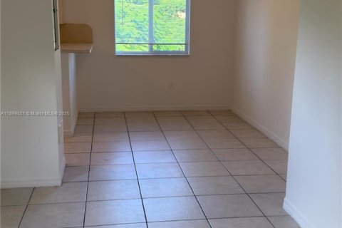 Condo in Homestead, Florida, 3 bedrooms  № 1951225 - photo 9