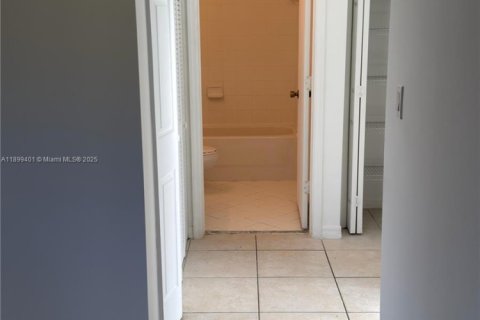 Condo in Homestead, Florida, 3 bedrooms  № 1951225 - photo 26