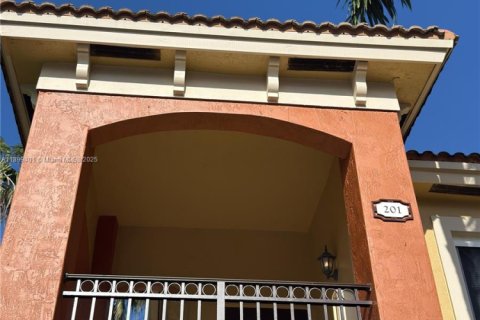 Condo in Homestead, Florida, 3 bedrooms  № 1951225 - photo 3