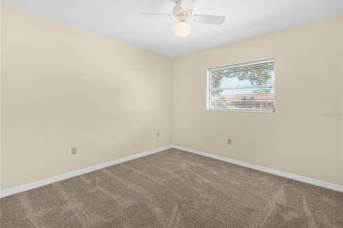 Casa en venta en Winter Haven, Florida, 4 dormitorios, 179.58 m2 № 1745280 - foto 23
