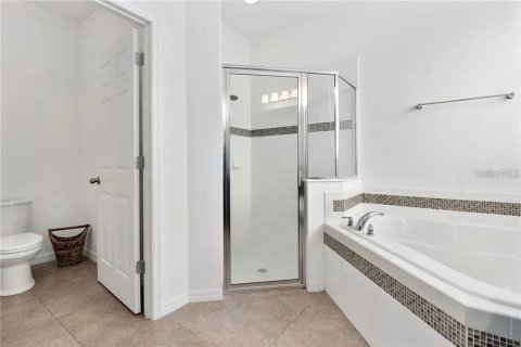 Casa en alquiler en Orlando, Florida, 5 dormitorios, 298.4 m2 № 1447749 - foto 16