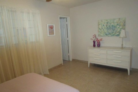 Condo in Saint Petersburg, Florida, 2 bedrooms  № 1757580 - photo 26