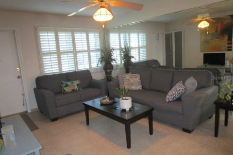 Condo in Saint Petersburg, Florida, 2 bedrooms  № 1757580 - photo 6