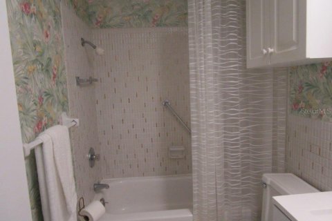 Condo in Saint Petersburg, Florida, 2 bedrooms  № 1757580 - photo 16