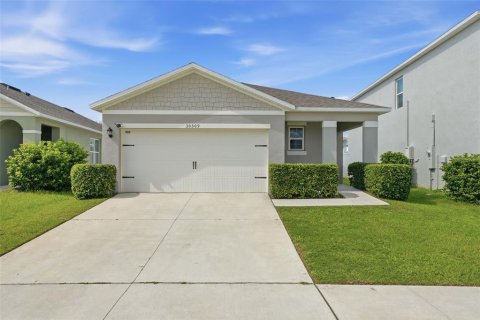 House in Leesburg, Florida 3 bedrooms, 152.82 sq.m. № 2096197 - photo 30