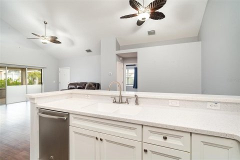 Duplex in Ruskin, Florida 2 bedrooms, 121.14 sq.m. № 1885961 - photo 8