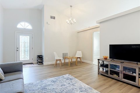 Villa ou maison à vendre à Davenport, Floride: 3 chambres, 137.87 m2 № 2132386 - photo 9