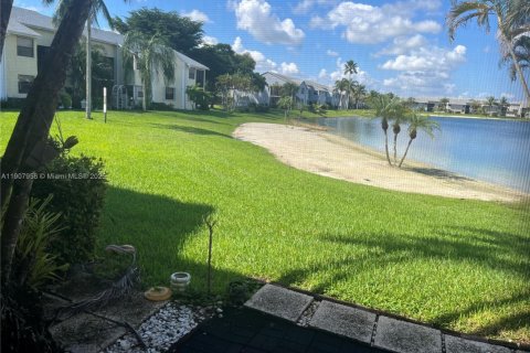 Copropriété à louer à Homestead, Floride: 2 chambres, 90.12 m2 № 1967723 - photo 3