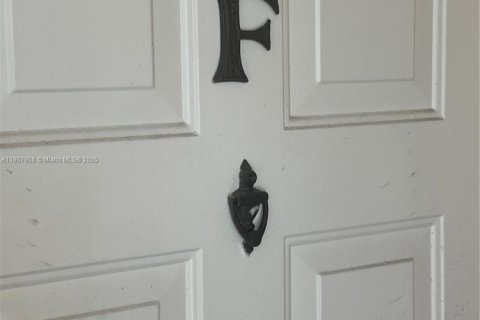 Copropriété à louer à Homestead, Floride: 2 chambres, 90.12 m2 № 1967723 - photo 21