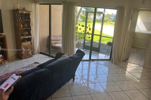 Copropriété à louer à Homestead, Floride: 2 chambres, 90.12 m2 № 1967723 - photo 8