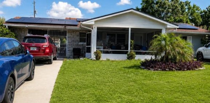 Villa ou maison à Lake Wales, Floride 3 chambres, 133.04 m2 № 2313218