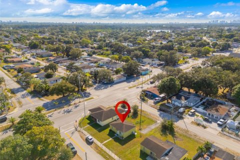 Купить виллу или дом в Майами-Гарденс, Флорида 2 спальни, 66.89м2, № 1973848 - фото 14