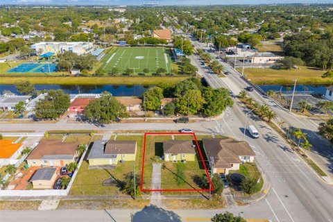 Купить виллу или дом в Майами-Гарденс, Флорида 2 спальни, 66.89м2, № 1973848 - фото 13