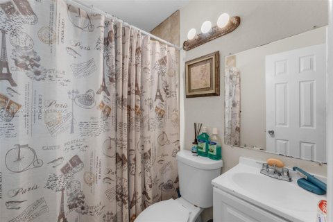 Купить виллу или дом в Майами-Гарденс, Флорида 2 спальни, 66.89м2, № 1973848 - фото 9