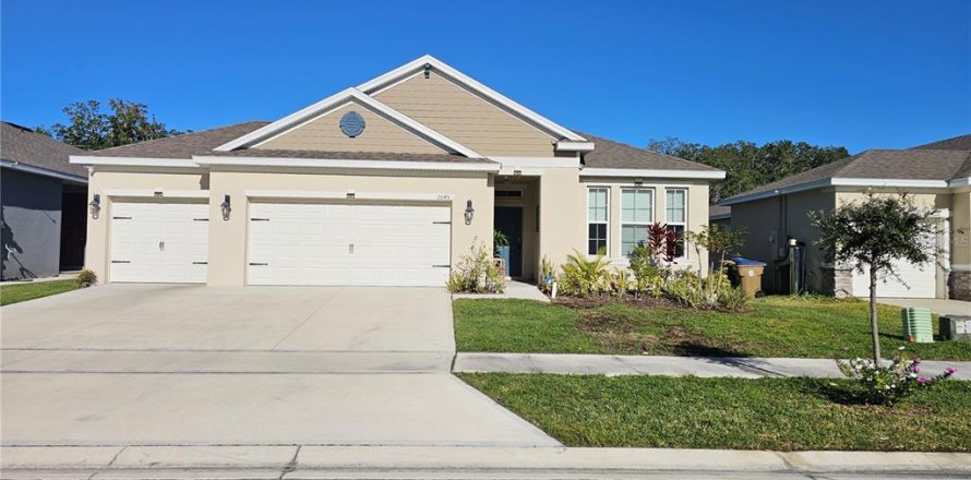 Villa ou maison à Kissimmee, Floride 4 chambres, 199 m2 № 2104387