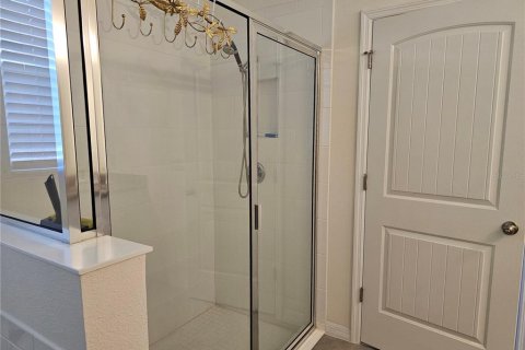 Casa en venta en Kissimmee, Florida, 4 dormitorios, 199 m2 № 2104387 - foto 3