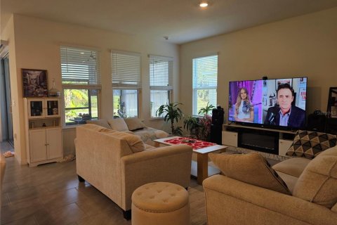 Villa ou maison à vendre à Kissimmee, Floride: 4 chambres, 199 m2 № 2104387 - photo 7