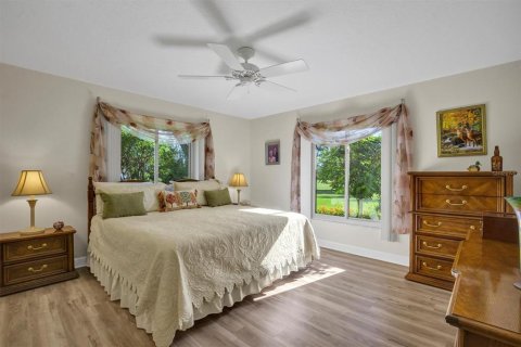 House in Lake Wales, Florida 3 bedrooms, 208.94 sq.m. № 2093837 - photo 24