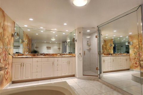 Condo in Hollywood, Florida, 2 bedrooms  № 1731430 - photo 7