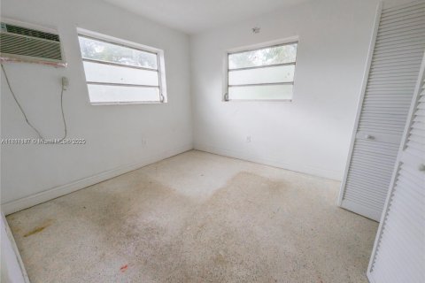 Снять в аренду квартиру в Майами, Флорида 2 спальни, 74.32м2, № 1772354 - фото 4