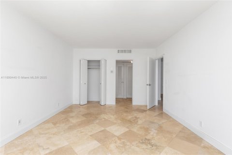 Condominio en venta en Miami Beach, Florida, 2 dormitorios, 95.69 m2 № 1951930 - foto 20