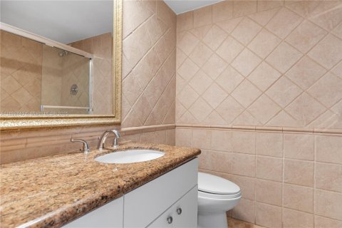 Condominio en venta en Miami Beach, Florida, 2 dormitorios, 95.69 m2 № 1951930 - foto 27