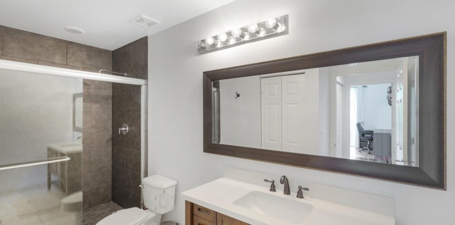 Condo à Wellington, Floride, 3 chambres  № 1162943