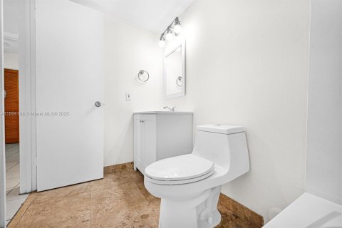 Купить кондоминиум в Майами, Флорида 2 спальни, 89.65м2, № 1893363 - фото 25