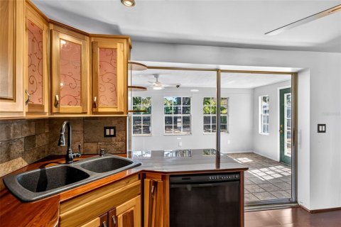 Villa ou maison à vendre à Ruskin, Floride: 2 chambres, 97.36 m2 № 2425916 - photo 22