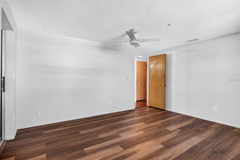 Villa ou maison à vendre à Ruskin, Floride: 2 chambres, 97.36 m2 № 2425916 - photo 27