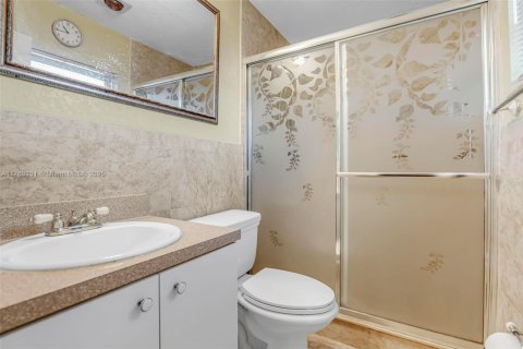 Villa ou maison à vendre à Margate, Floride: 2 chambres, 116.78 m2 № 1861764 - photo 7