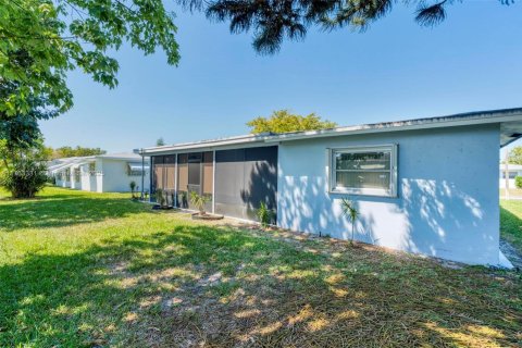 Villa ou maison à vendre à Margate, Floride: 2 chambres, 116.78 m2 № 1861764 - photo 14